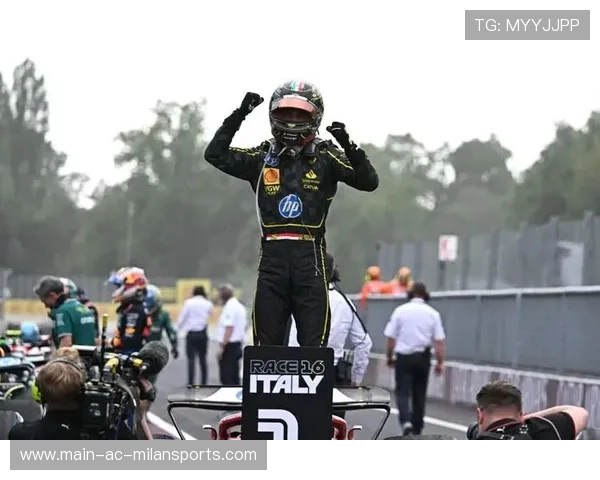 F1车手赛前仪式揭秘，仪式背后的心理暗示